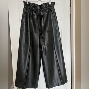 Zara Black Faux Leather Wide Leg Paper Bag Cropped Pants Size M